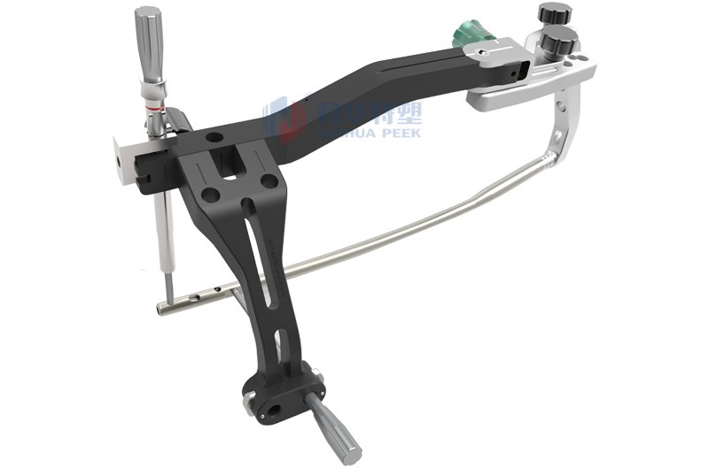 PEEK Adjustable aiming bracket for femoral intramedullary nail